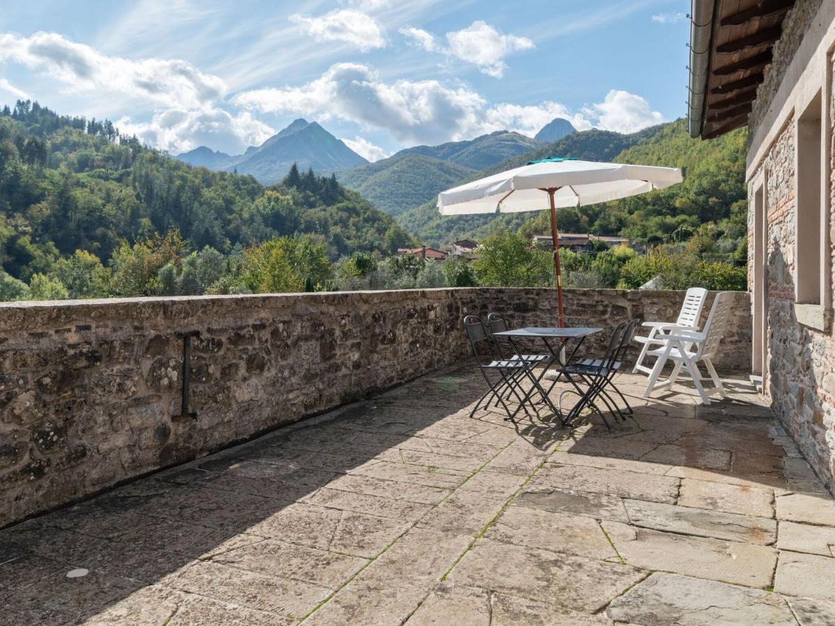 Ancient Farmhouse With Private Heated Hot Tub And Pool Villa Casola in Lunigiana Exterior foto